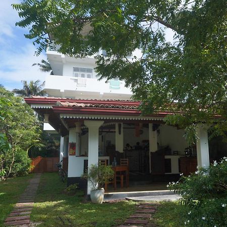 Casa Tharin Madiha Bed & Breakfast Matara Exterior photo